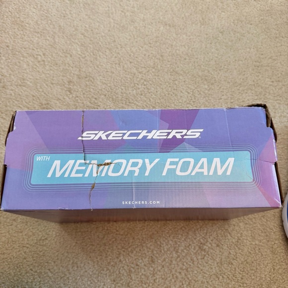 NIB NWT $90 Skechers Summits Perfect View Slip-On Sneakers Memory Foam White 10 - Picture 9 of 9